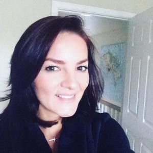 Meet your Posher, Amalia